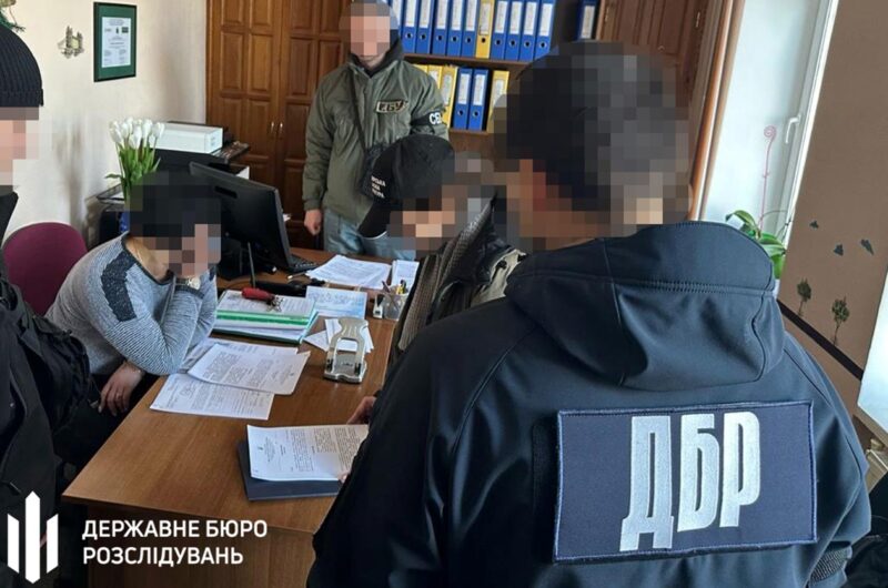 Судитимуть суддю з Житомирщини, яка передала своєму батькові закриті дані