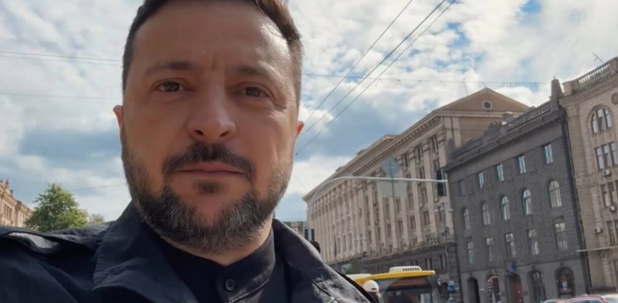 "Ніколи знову": Зеленський звернувся до українців