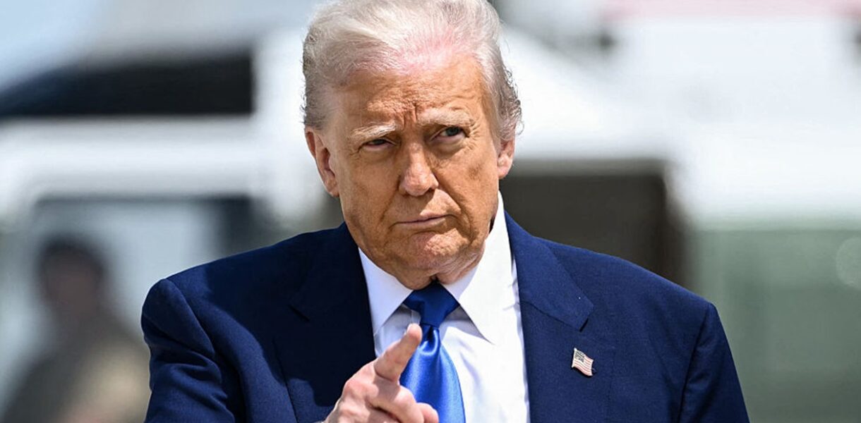СюжетГра в хованки. Чи проковтне Трамп "кидок" Путіна