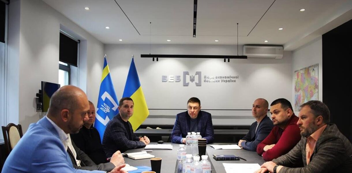 БЕБ викрило підпільний НПЗ потужністю 100 тонн палива за добу
