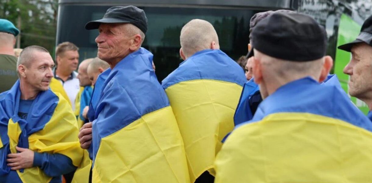 Україна повернула з полону п'яту групу військових