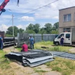 У столиці триває демонтаж незаконних парканів та огорож (фото)