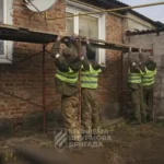Полонені окупанти відновили оселю матері трьох військових в Ізюмі