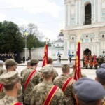 У День Конституції Володимир Зеленський відзначив видатних українців державними нагородами