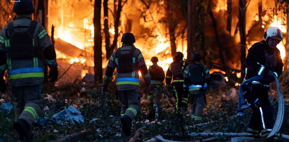 Нічна атака на Київ: з'явилися фото наслідків