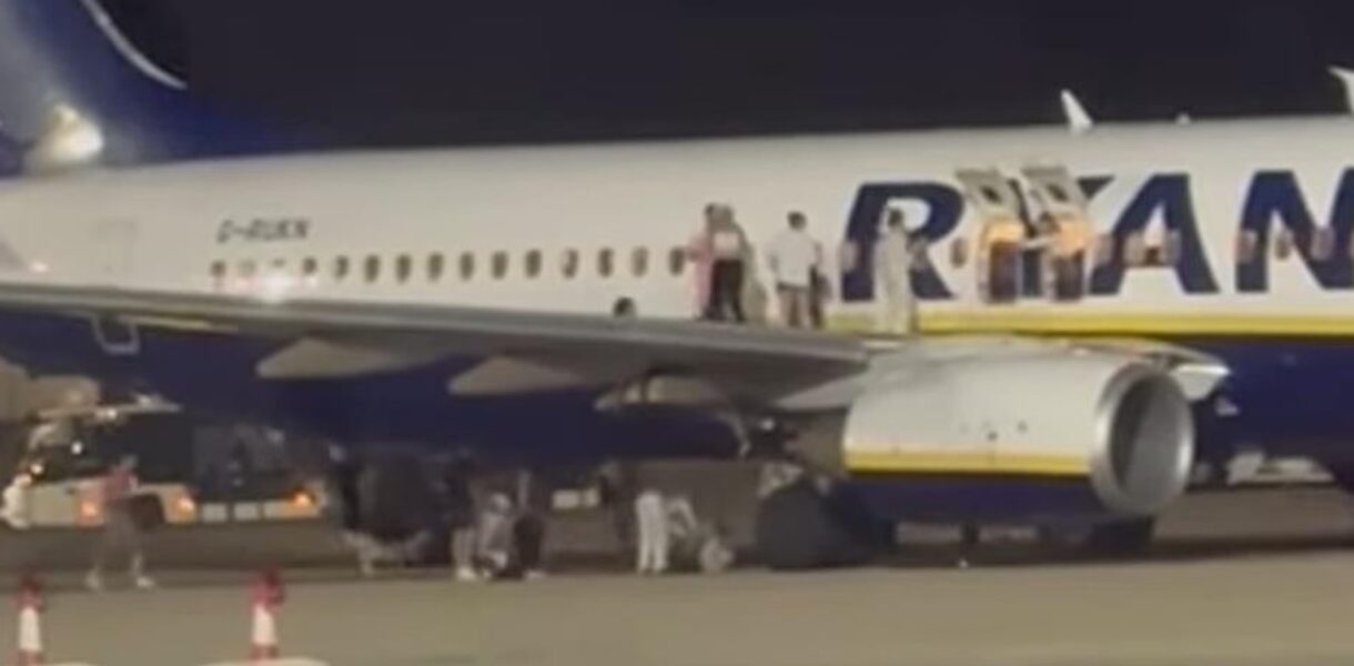 На Майорці горів літак Ryanair, 18 постраждалих