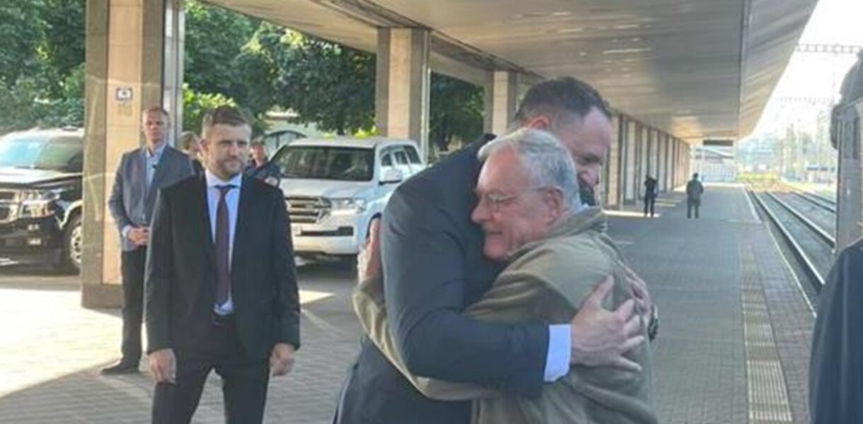 Келлог приїхав з тривалим візитом в Україну