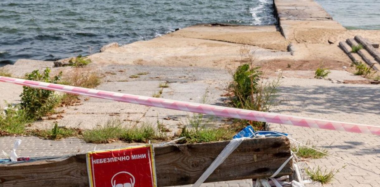 На узбережжі Одещини знищили морську міну