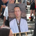 Київ попрощався  із загиблим на війні художником Давидом Чичканом (фото)
