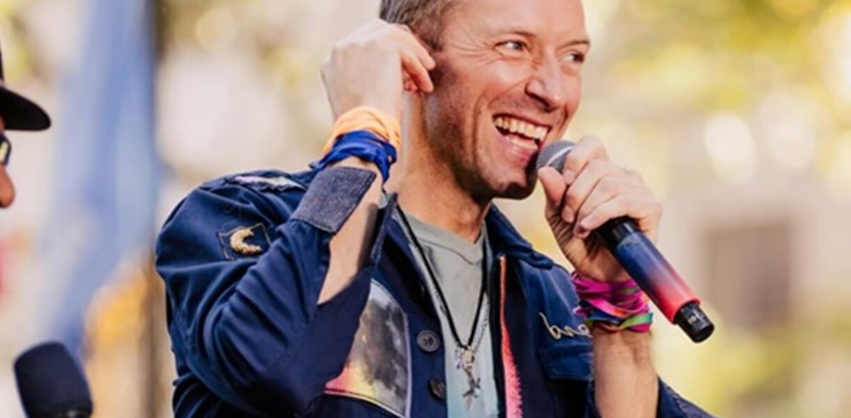 Фронтмен Coldplay випадково розкрив зраду директора компанії