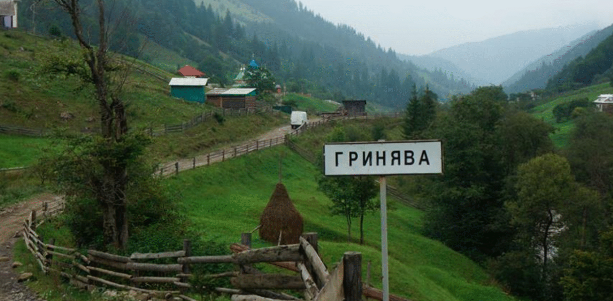 Негода на Прикарпатті: 1000 людей залишилися без транспортного сполучення