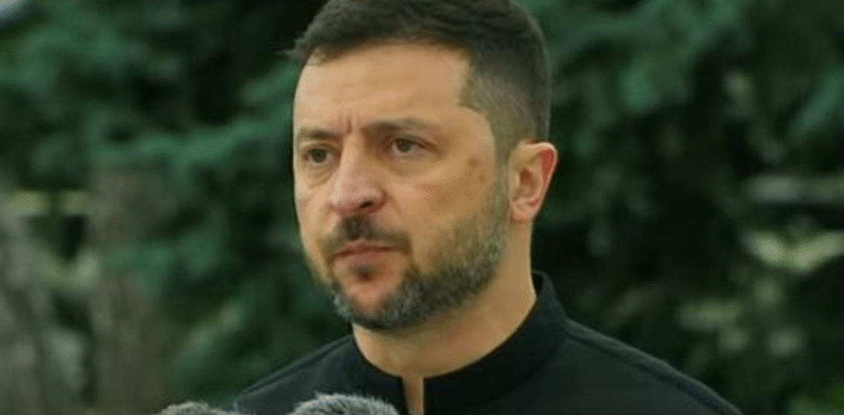 Зеленський привітав з Днем Державного прапора