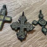 Київська митниця передала Львівському музею унікальні хрестики періоду Київської Русі