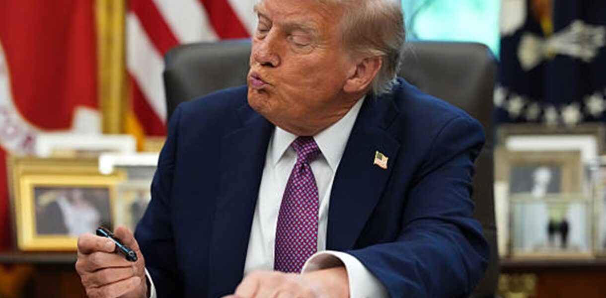 Трамп анонсував бесіду з Путіним і вирішення війни
