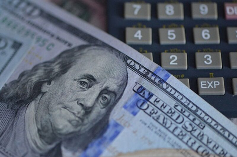 США вперше за дев'ять місяців знизили ключову ставку