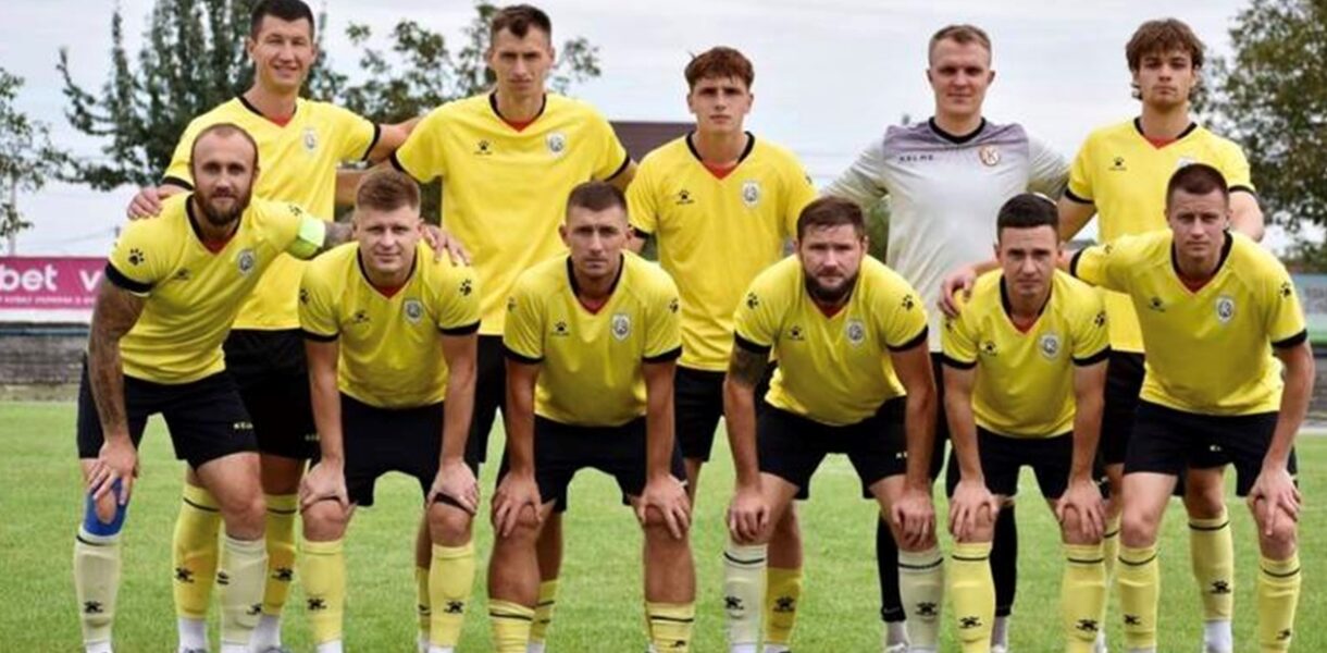 Футболістам-аматорам перенесли матч через весілля гравця