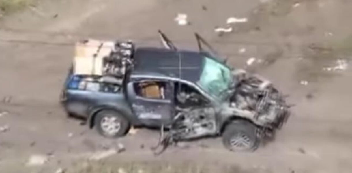 Авто журналістів 5 каналу підірвалося на магнітній міні під Покровськом