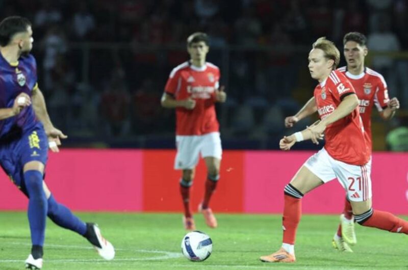 Відео голів Бенфіки за асистування Судакова