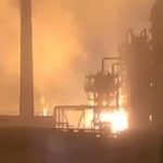 ЗМІ: Дрони "зупинили" роботу великого НПЗ Росії