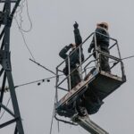 Росіяни вдарили по Харківщині, знеструмлено 25 тисяч абонентів