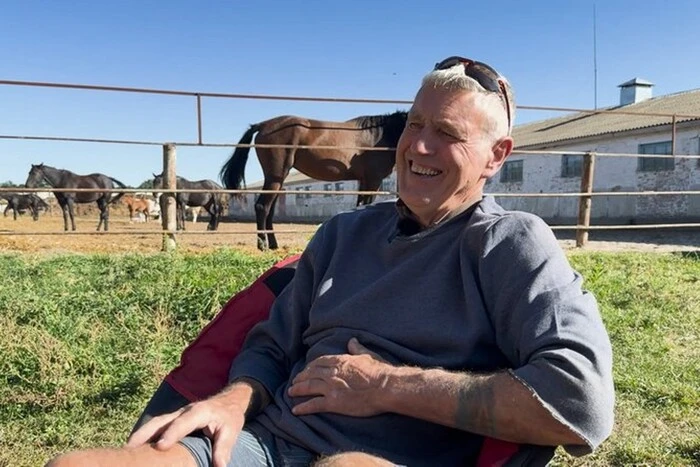 Коваль із Нової Зеландії приїхав допомагати Україні