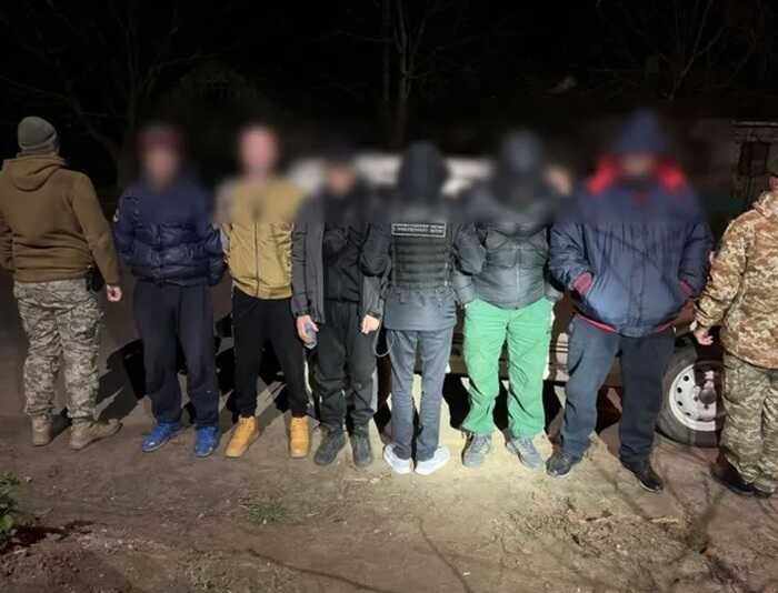 На Черкащині викрили схему незаконного переправлення п’ятьох чоловіків через кордон