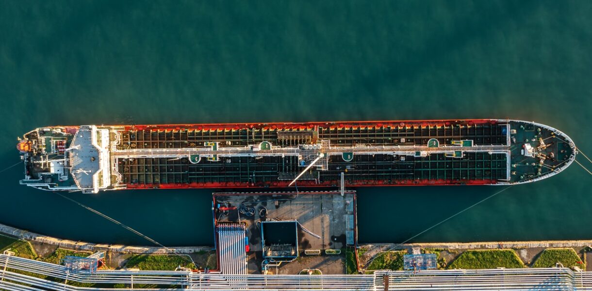 РФ вперше поставила нафту на новий НПЗ у Грузії - ЗМІ