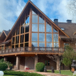 Розкішна дача Медведчука отримала управителя