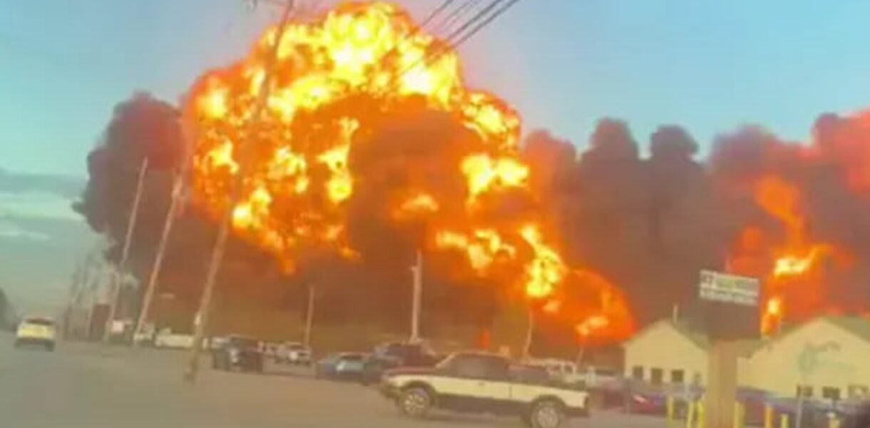 Аварія вантажного літака у США: що відомо