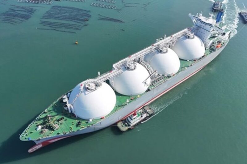 У Китаї створюють "тіньовий флот" для перевезення російського газу - ЗМІ