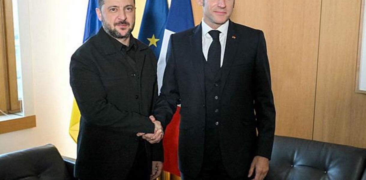 У Парижі Зеленський відвідає Генштаб "багатонаціональних сил"