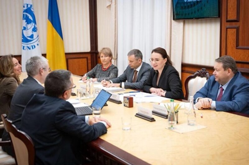 Місія МВФ почала роботу в Україні