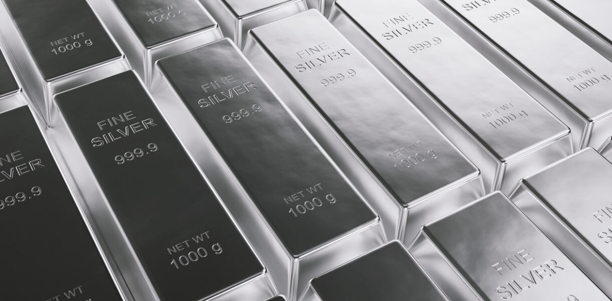 Срібло оновило рекорд після жовтневого піку