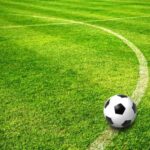 Прифронтова Лозова переплатила за штучну траву для футбольного поля вдвічі