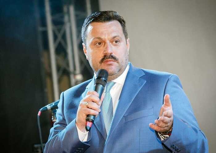 Колишній нардеп та зрадник Андрій Деркач отримав звання «героя Росії»