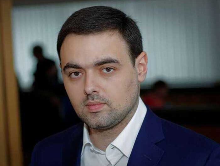 Після арешту Артура Єрмолаєва на Кіпрі його партнер В’ячеслав Мішалов опинився у «підвішеному» стані на Мальдівах, — журналіст