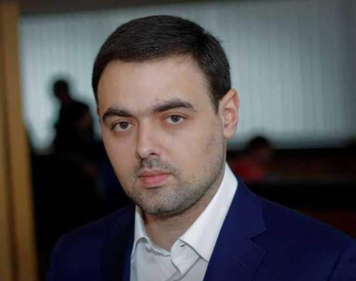 Після арешту Артура Єрмолаєва на Кіпрі його партнер В’ячеслав Мішалов опинився у «підвішеному» стані на Мальдівах, — журналіст