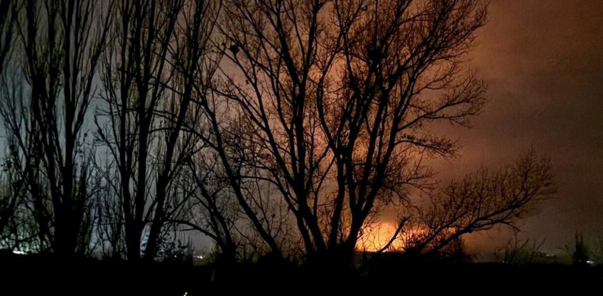 Окупований Донецьк у пітьмі: БпЛА атакували підстанції