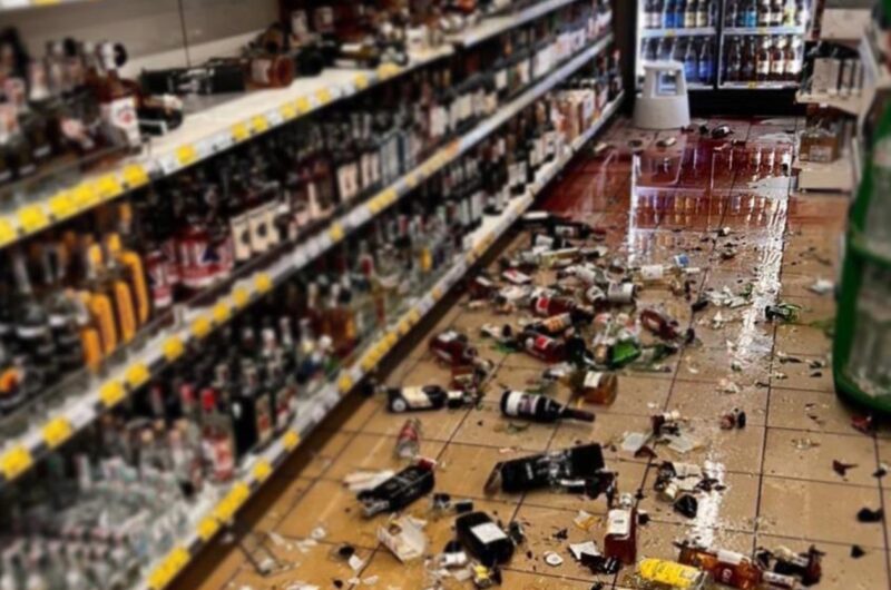 Киянин розгромив алкогольний відділ у магазині