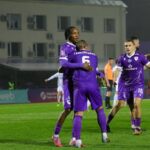 ЛНЗ успішно грає з Оболонню і стає проміжним лідером чемпіонату