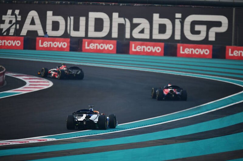 Бондарев фінішував першим у першій гонці другого етапу в Абу-Дабі