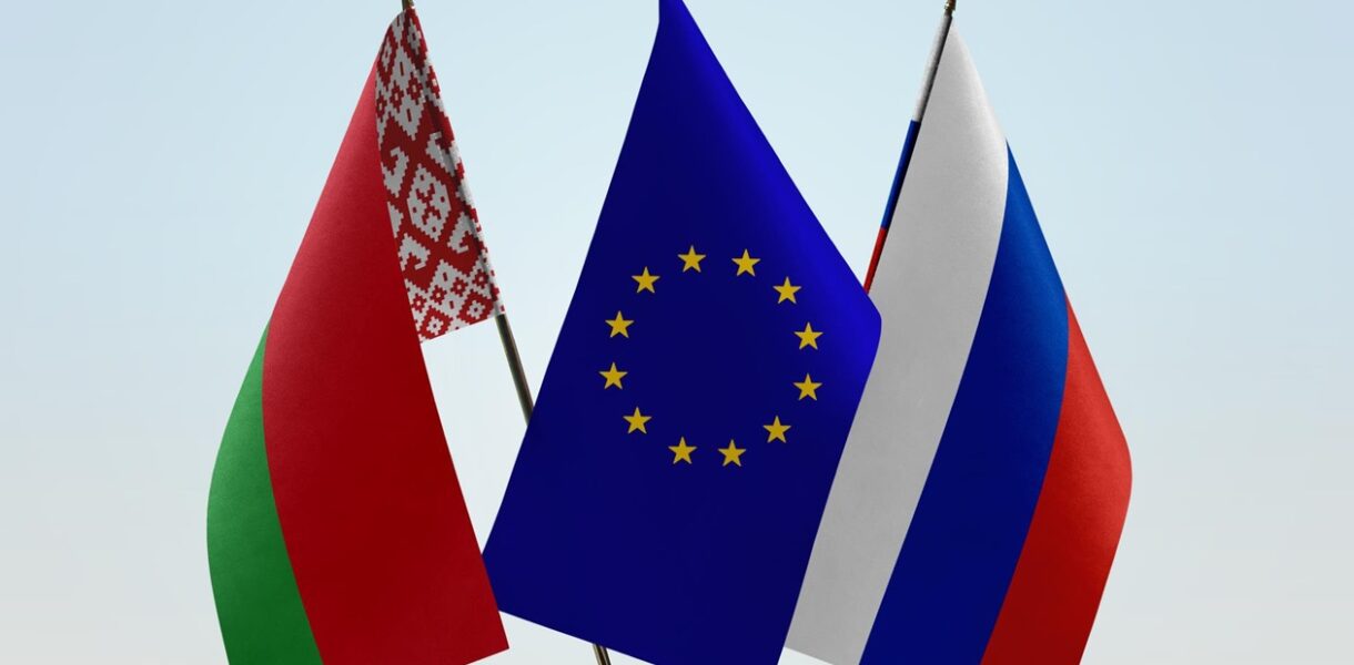 Євросоюз розширив санкції проти Росії та Білорусі