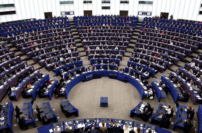 Європарламент прискорив розгляд "репараційного кредиту" Києву