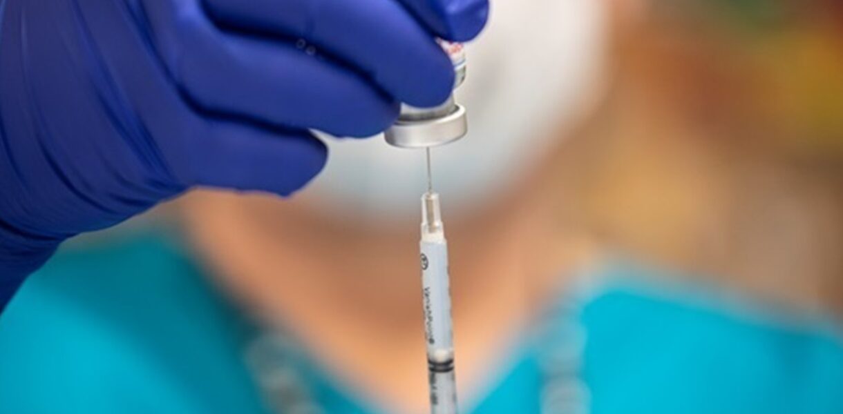 Захищає дітей від п’яти інфекцій: в Україну надійшло 70 тисяч доз вакцини