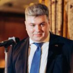 Адвокату Стецюку, якого пов’язують із Коломойським, призначили арешт із заставою понад мільйон