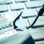 179 тисяч готівкою і iPhone за чужі гроші: у Львові судитимуть жителя Дніпра за шахрайство