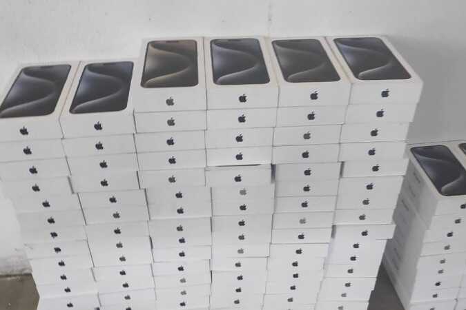 Заступника начальника митного поста Валерій Лук’янов заарештували у справі про контрабанду iPhone