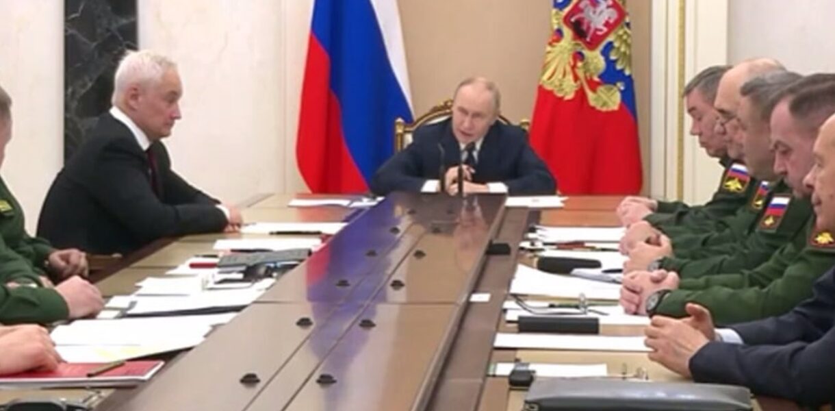 Генерали РФ прикрашають для Путіна реальний стан фронту - ЗМІ