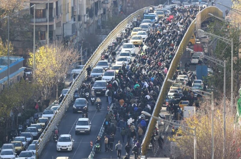 Тегеран охопили наймасовіші за три роки протести