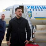 Зеленський прибув з візитом у Париж